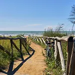 Renewed Flat In A Seafront Building With Pool * Bibione