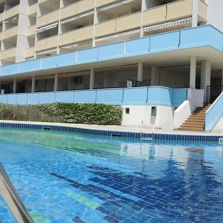 Appartement Renewed Flat In A Seafront Building With Pool
