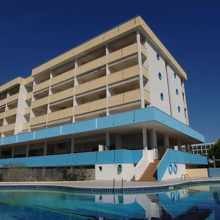 Appartement Renewed Flat In A Seafront Building With Pool *
