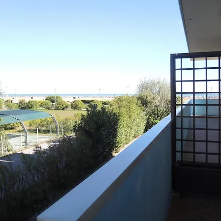 Renewed Flat In A Seafront Building With Pool Apartamento *