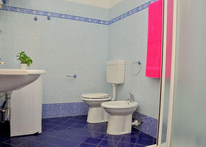 Apartment Renewed Flat In A Seafront Building With Pool *