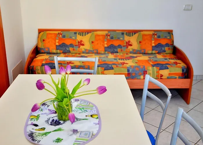 Renewed Flat In A Seafront Building With Pool Bibione