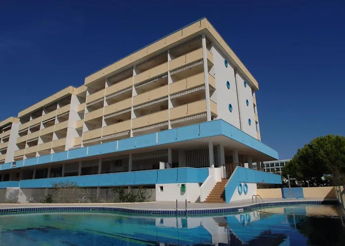 Apartment Renewed Flat In A Seafront Building With Pool *